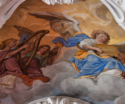fresko mit engeln und musikinstrumenten